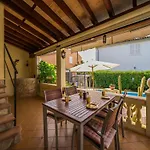 Pet-Friendly Holiday Home Near Beach